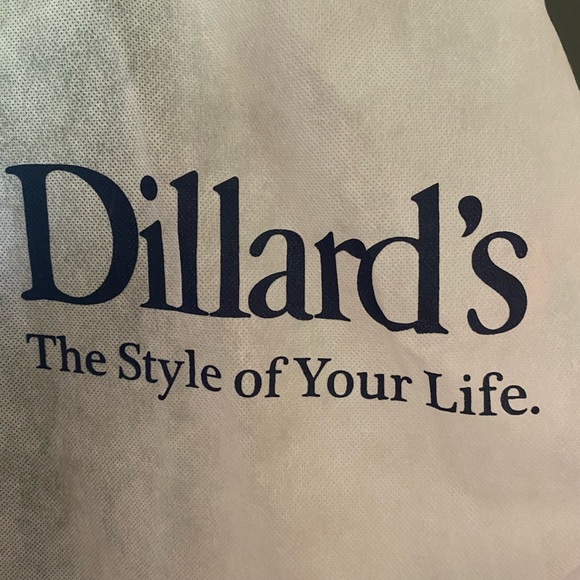 Prom Dress. Worn once for homecoming, like new condition. - Picture 5 of 5